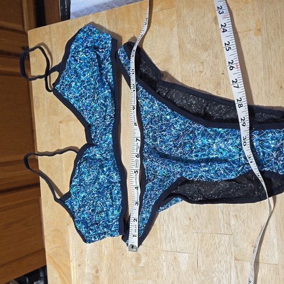 Solar Tan Through Bikini - Picture 1 of 3